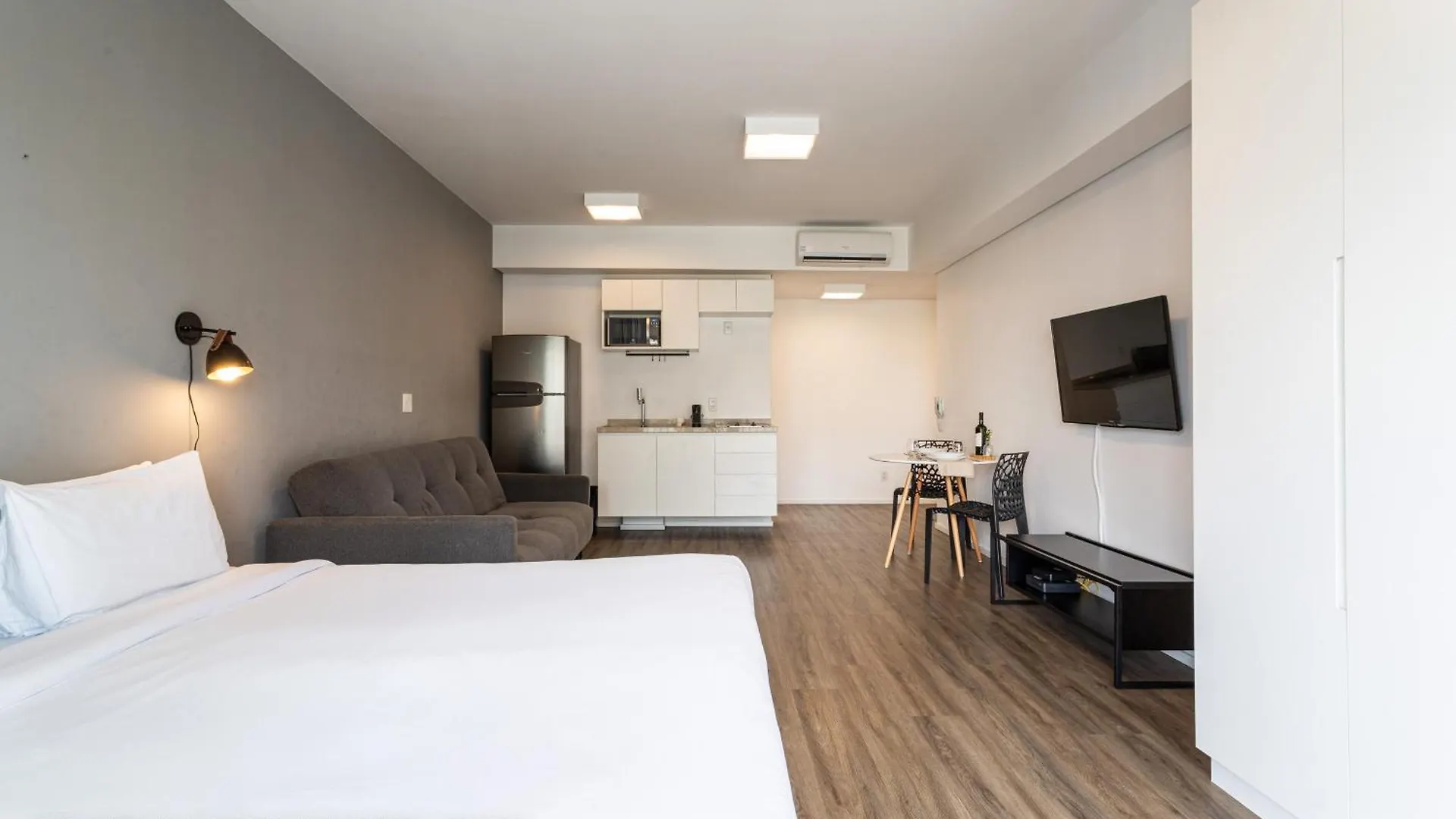 Setin Downtown Genebra - Apartamentos Completos Na Bela Vista Com Piscina Sao Paulo 0*,  Brazil