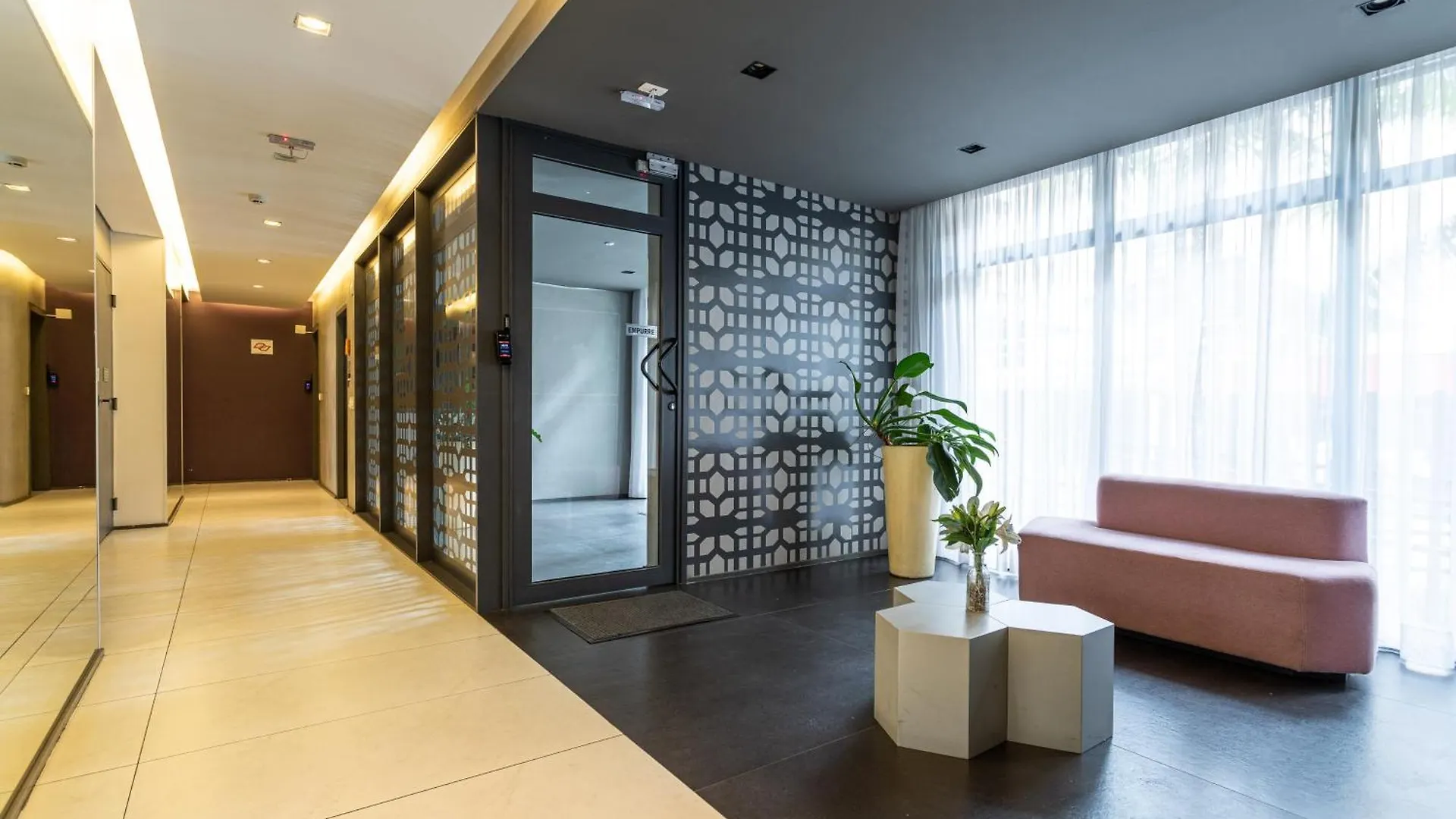 Setin Downtown Genebra - Apartamentos Completos Na Bela Vista Com Piscina Сан-Пауло 0*,  Бразилия