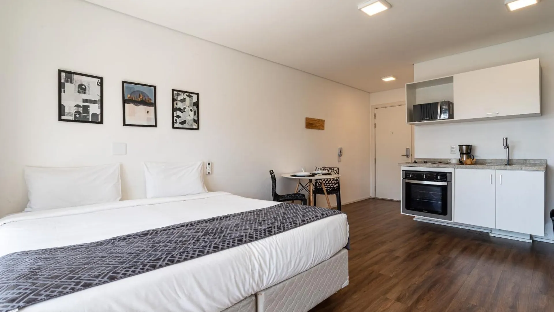 Setin Downtown Genebra - Apartamentos Completos Na Bela Vista Com Piscina Сан-Пауло 0*,  Бразилия